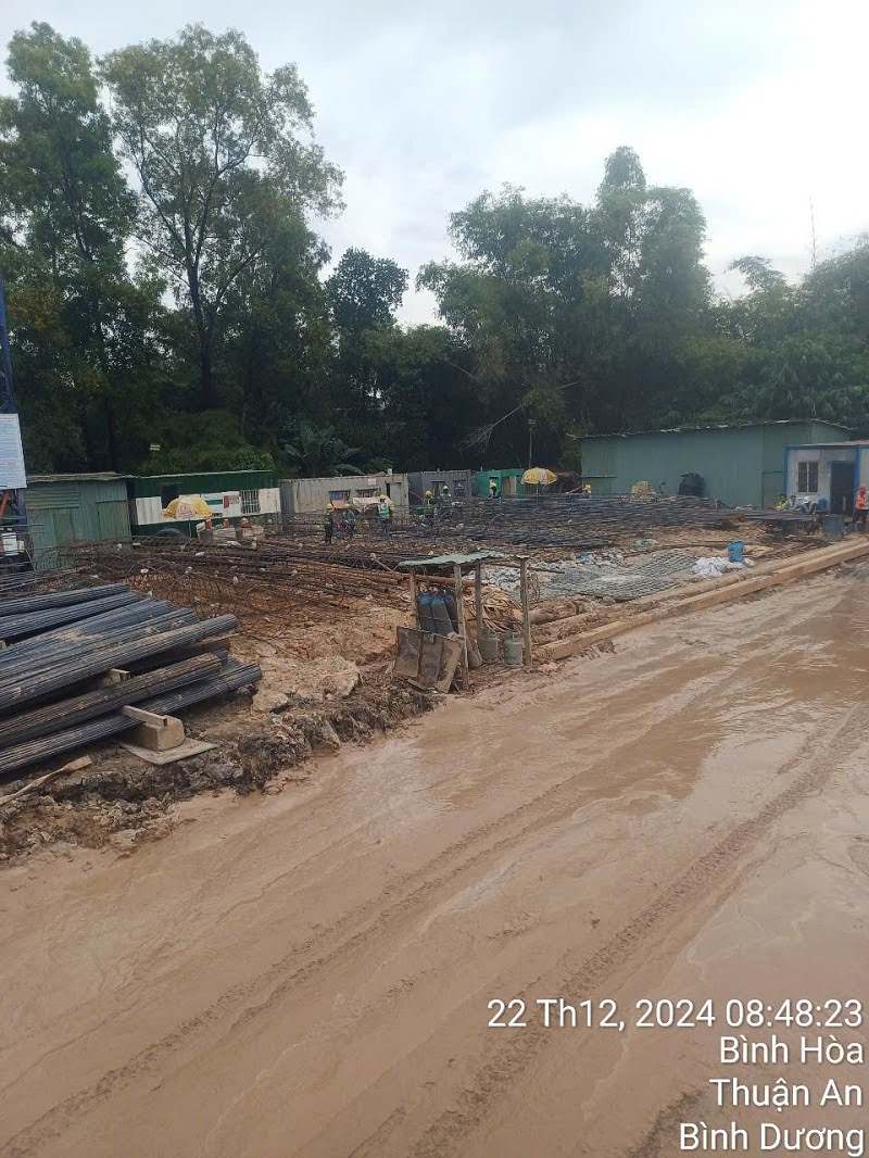 XỬ LÝ SẠT LỞ THÀNH VÁCH KHI KHOAN CỌC NHỒI TẠI BÌNH DƯƠNG